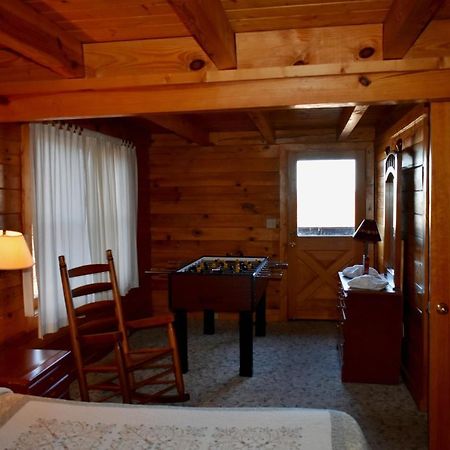 Cabin Fever Villa Gatlinburg Exterior photo